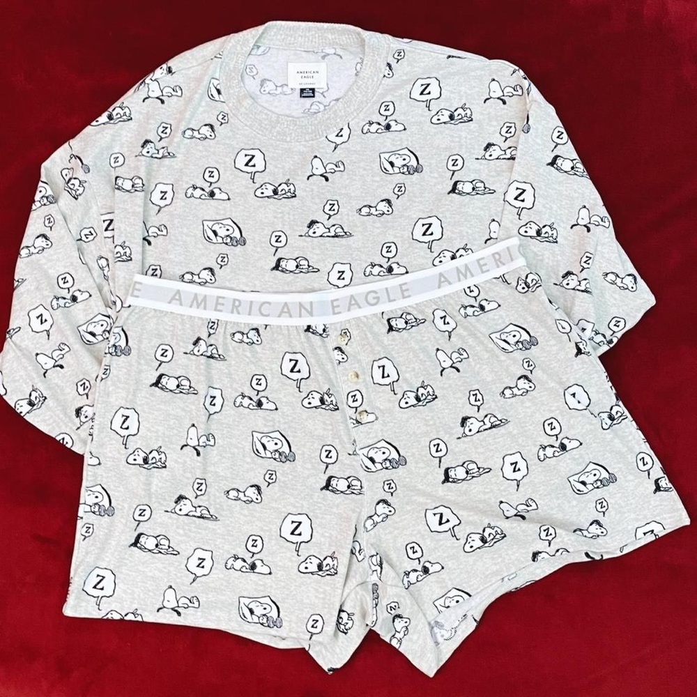 AMERICAN EAGLE SNOOPY PAJAMAS
